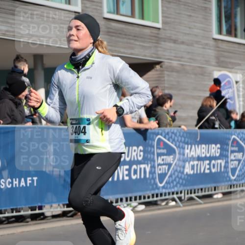 06.04.2025 - 44. Internationalen Wilhelmsburger Insellauf A. Gomolzig http://msf.ph/oto/7576379 06.04.2025 10:34:18 Ziel 3267, 3404, 4294 meine-sportfotos.de