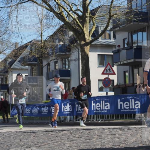 06.04.2025 - 44. Internationalen Wilhelmsburger Insellauf Luisa Fischer http://msf.ph/oto/7576380 06.04.2025 10:42:59 Ziel 3466, 3484, 3532, 2, 3512 meine-sportfotos.de