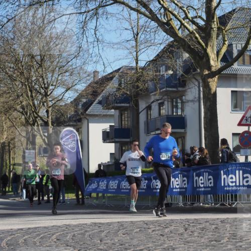 06.04.2025 - 44. Internationalen Wilhelmsburger Insellauf Luisa Fischer http://msf.ph/oto/7576449 06.04.2025 10:38:15 Ziel 4118, 4578, 3178 meine-sportfotos.de