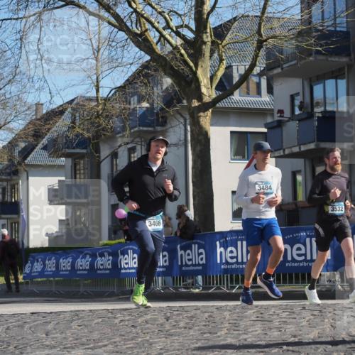 06.04.2025 - 44. Internationalen Wilhelmsburger Insellauf Luisa Fischer http://msf.ph/oto/7576475 06.04.2025 10:43:00 Ziel 3466, 3484, 3532 meine-sportfotos.de