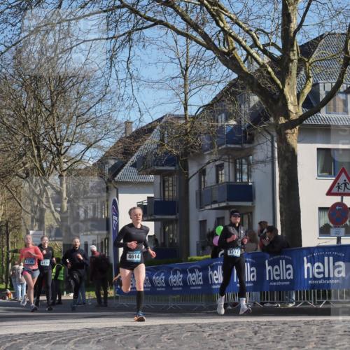 06.04.2025 - 44. Internationalen Wilhelmsburger Insellauf Luisa Fischer http://msf.ph/oto/7576599 06.04.2025 10:43:10 Ziel 3706, 3158, 4614, 3717 meine-sportfotos.de
