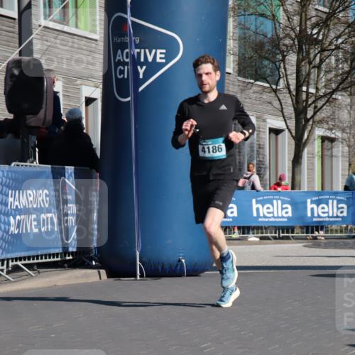 06.04.2025 - 44. Internationalen Wilhelmsburger Insellauf A. Gomolzig http://msf.ph/oto/7576631 06.04.2025 10:33:16 Ziel 3234, 3564, 3747, 4186, 4531 meine-sportfotos.de