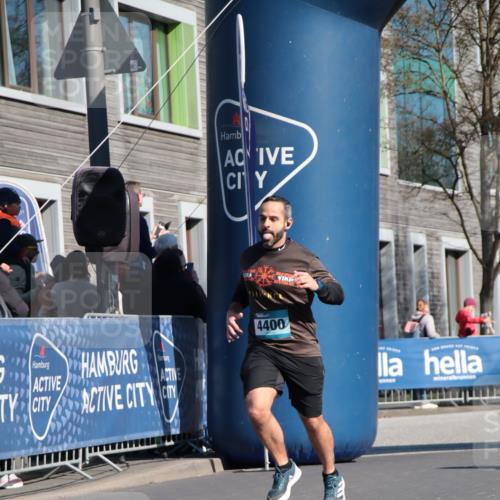 06.04.2025 - 44. Internationalen Wilhelmsburger Insellauf A. Gomolzig http://msf.ph/oto/7576721 06.04.2025 10:33:08 Ziel 3234, 3564, 3747, 4400, 5026 meine-sportfotos.de