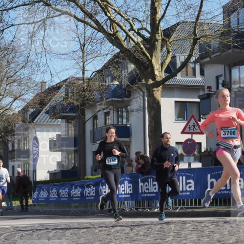 06.04.2025 - 44. Internationalen Wilhelmsburger Insellauf Luisa Fischer http://msf.ph/oto/7576865 06.04.2025 10:43:14 Ziel 3158, 3706, 3827 meine-sportfotos.de