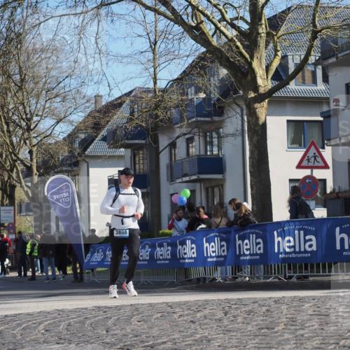 06.04.2025 - 44. Internationalen Wilhelmsburger Insellauf Luisa Fischer http://msf.ph/oto/7576993 06.04.2025 10:38:26 Ziel 3898 meine-sportfotos.de