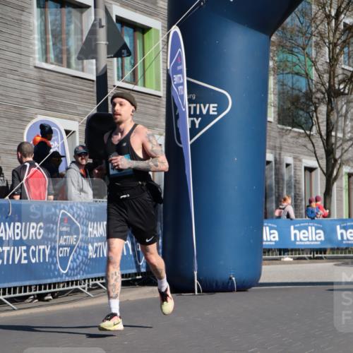 06.04.2025 - 44. Internationalen Wilhelmsburger Insellauf A. Gomolzig http://msf.ph/oto/7577022 06.04.2025 10:31:53 Ziel 3413, 3962, 4057, 4223, 4271, 4484, 4497 meine-sportfotos.de