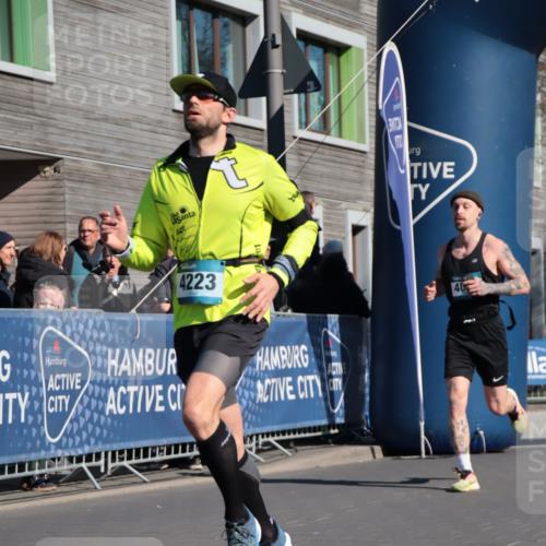 06.04.2025 - 44. Internationalen Wilhelmsburger Insellauf A. Gomolzig http://msf.ph/oto/7577036 06.04.2025 10:31:53 Ziel 3413, 3962, 4057, 4223, 4271, 4484, 4497 meine-sportfotos.de