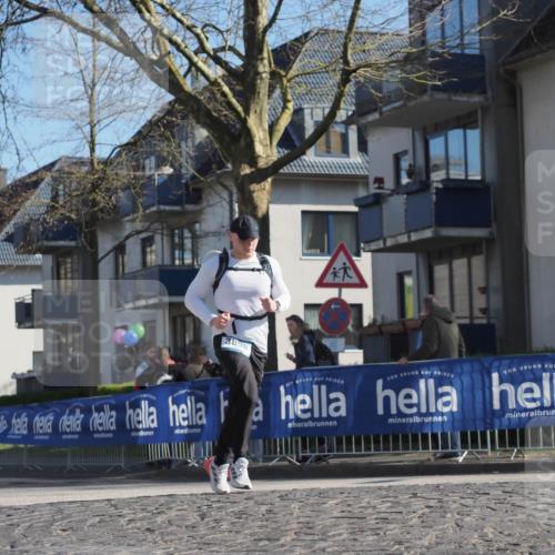 06.04.2025 - 44. Internationalen Wilhelmsburger Insellauf Luisa Fischer http://msf.ph/oto/7577092 06.04.2025 10:38:27 Ziel 3898 meine-sportfotos.de