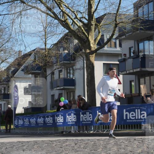 06.04.2025 - 44. Internationalen Wilhelmsburger Insellauf Luisa Fischer http://msf.ph/oto/7577093 06.04.2025 10:43:17 Ziel 4395, 3827 meine-sportfotos.de