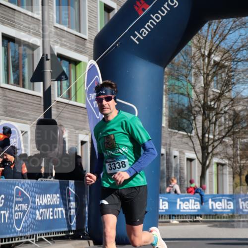 06.04.2025 - 44. Internationalen Wilhelmsburger Insellauf A. Gomolzig http://msf.ph/oto/7577188 06.04.2025 10:31:38 Ziel 3019, 3338 meine-sportfotos.de
