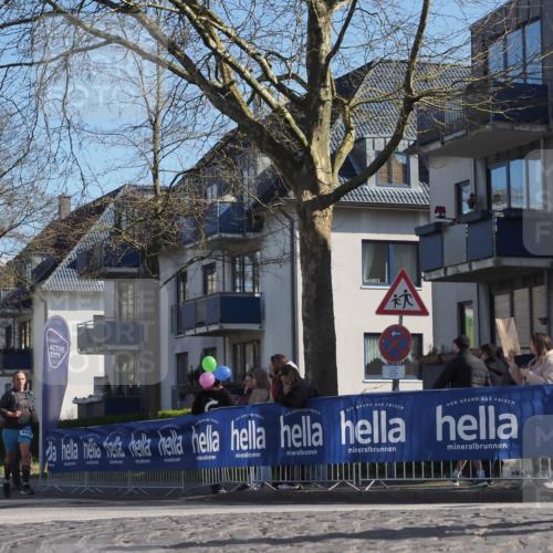 06.04.2025 - 44. Internationalen Wilhelmsburger Insellauf Luisa Fischer http://msf.ph/oto/7577225 06.04.2025 10:43:21 Ziel 3821, 444 meine-sportfotos.de