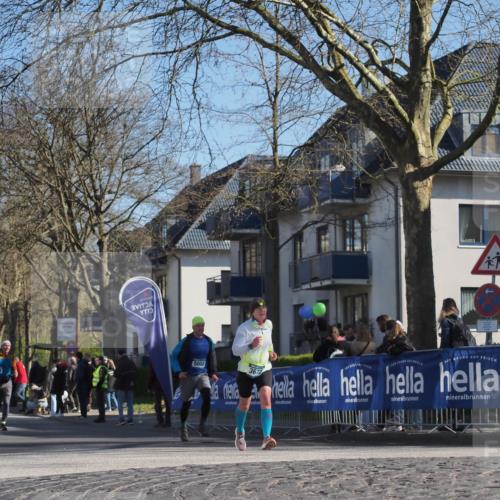06.04.2025 - 44. Internationalen Wilhelmsburger Insellauf Luisa Fischer http://msf.ph/oto/7577310 06.04.2025 10:38:38 Ziel 44246, 5008, 3672 meine-sportfotos.de