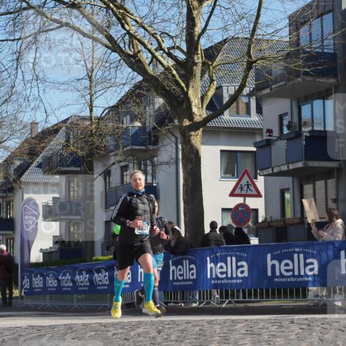 06.04.2025 - 44. Internationalen Wilhelmsburger Insellauf Luisa Fischer http://msf.ph/oto/7577329 06.04.2025 10:43:23 Ziel 3924, 5821 meine-sportfotos.de