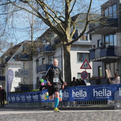 06.04.2025 - 44. Internationalen Wilhelmsburger Insellauf Luisa Fischer http://msf.ph/oto/7577337 06.04.2025 10:43:23 Ziel 3924, 3821, 444 meine-sportfotos.de