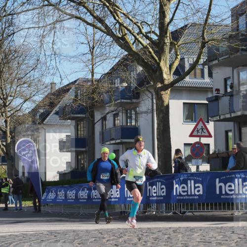 06.04.2025 - 44. Internationalen Wilhelmsburger Insellauf Luisa Fischer http://msf.ph/oto/7577387 06.04.2025 10:38:39 Ziel 4246, 5008, 3672 meine-sportfotos.de