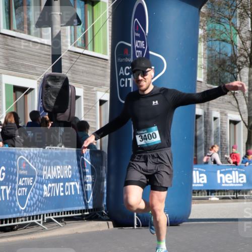 06.04.2025 - 44. Internationalen Wilhelmsburger Insellauf A. Gomolzig http://msf.ph/oto/7577605 06.04.2025 10:30:39 Ziel 3400, 3727, 3742, 4189, 4370, 4419, 4459, 4471, 4472 meine-sportfotos.de