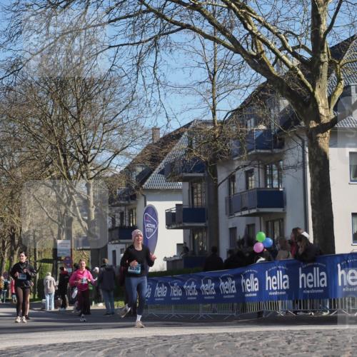 06.04.2025 - 44. Internationalen Wilhelmsburger Insellauf Luisa Fischer http://msf.ph/oto/7577707 06.04.2025 10:43:29 Ziel 380, 4536 meine-sportfotos.de