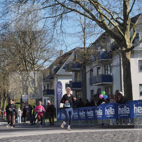 06.04.2025 - 44. Internationalen Wilhelmsburger Insellauf Luisa Fischer http://msf.ph/oto/7577760 06.04.2025 10:43:29 Ziel 3380, 4476, 4536 meine-sportfotos.de