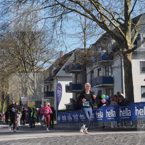 06.04.2025 - 44. Internationalen Wilhelmsburger Insellauf Luisa Fischer http://msf.ph/oto/7577810 06.04.2025 10:43:30 Ziel 3380, 4476, 4536 meine-sportfotos.de