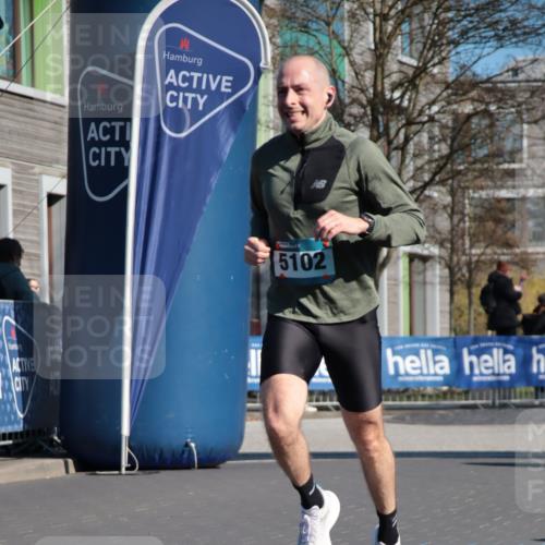 06.04.2025 - 44. Internationalen Wilhelmsburger Insellauf A. Gomolzig http://msf.ph/oto/7577829 06.04.2025 10:30:18 Ziel 3562, 4413, 5102 meine-sportfotos.de