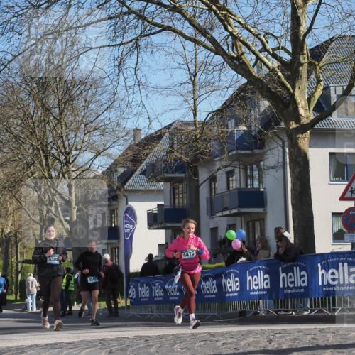 06.04.2025 - 44. Internationalen Wilhelmsburger Insellauf Luisa Fischer http://msf.ph/oto/7577988 06.04.2025 10:43:32 Ziel 3380, 4502, 4476 meine-sportfotos.de