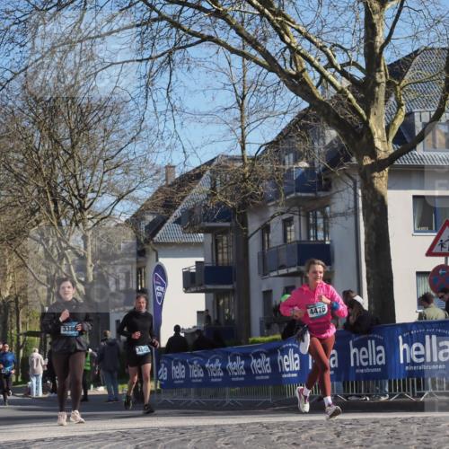 06.04.2025 - 44. Internationalen Wilhelmsburger Insellauf Luisa Fischer http://msf.ph/oto/7578041 06.04.2025 10:43:33 Ziel 3380, 4476, 4502 meine-sportfotos.de