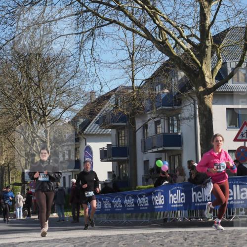 06.04.2025 - 44. Internationalen Wilhelmsburger Insellauf Luisa Fischer http://msf.ph/oto/7578084 06.04.2025 10:43:33 Ziel 3380, 4502, 4476 meine-sportfotos.de