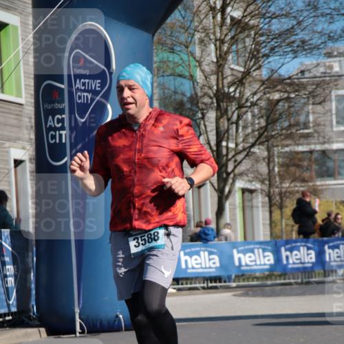 06.04.2025 - 44. Internationalen Wilhelmsburger Insellauf A. Gomolzig http://msf.ph/oto/7578103 06.04.2025 10:29:27 Ziel 3588, 3741, 4102, 4135, 4272 meine-sportfotos.de