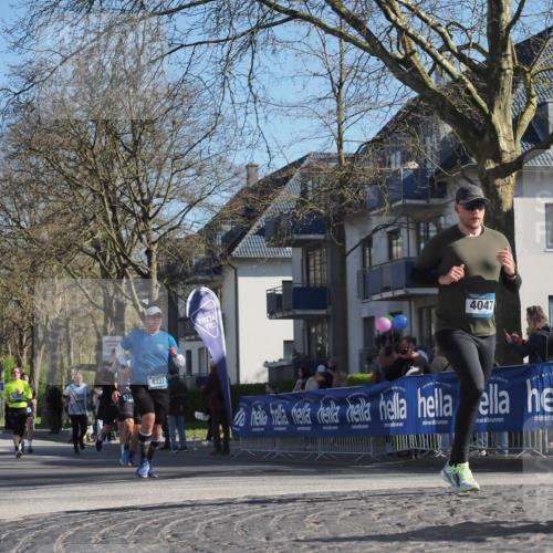 06.04.2025 - 44. Internationalen Wilhelmsburger Insellauf Luisa Fischer http://msf.ph/oto/7578176 06.04.2025 10:38:59 Ziel 370, 4337, 4047 meine-sportfotos.de
