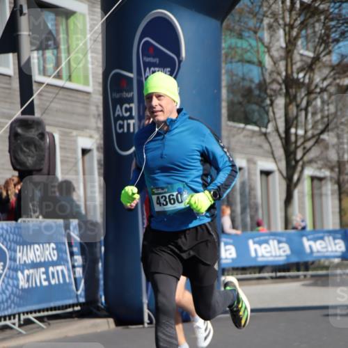 06.04.2025 - 44. Internationalen Wilhelmsburger Insellauf A. Gomolzig http://msf.ph/oto/7578215 06.04.2025 10:29:03 Ziel 3624, 4360 meine-sportfotos.de