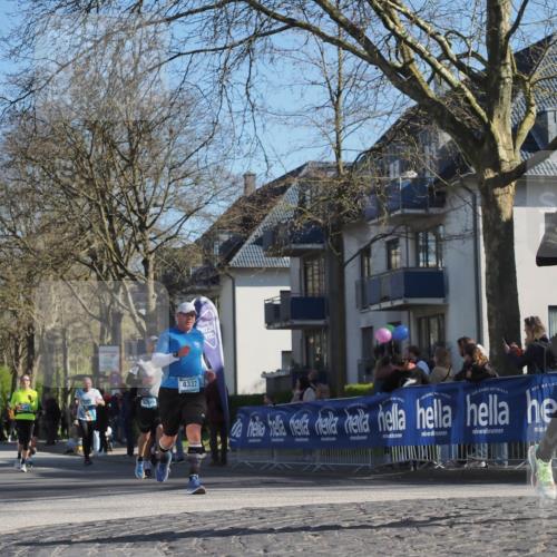 06.04.2025 - 44. Internationalen Wilhelmsburger Insellauf Luisa Fischer http://msf.ph/oto/7578216 06.04.2025 10:39:00 Ziel 3709, 4337, 4047 meine-sportfotos.de