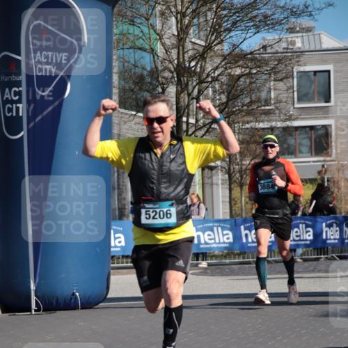 06.04.2025 - 44. Internationalen Wilhelmsburger Insellauf A. Gomolzig http://msf.ph/oto/7578335 06.04.2025 10:28:40 Ziel 3403, 3884, 4250, 5206 meine-sportfotos.de