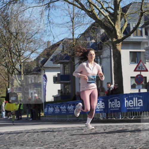 06.04.2025 - 44. Internationalen Wilhelmsburger Insellauf Luisa Fischer http://msf.ph/oto/7578372 06.04.2025 10:43:46 Ziel 4222, 5063 meine-sportfotos.de