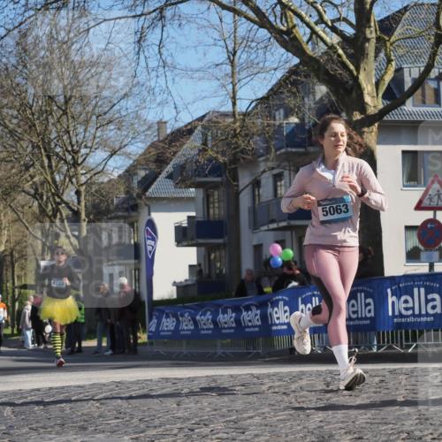 06.04.2025 - 44. Internationalen Wilhelmsburger Insellauf Luisa Fischer http://msf.ph/oto/7578382 06.04.2025 10:43:47 Ziel 4222, 5063 meine-sportfotos.de
