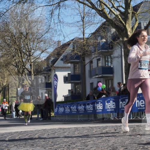 06.04.2025 - 44. Internationalen Wilhelmsburger Insellauf Luisa Fischer http://msf.ph/oto/7578396 06.04.2025 10:43:47 Ziel 4222, 5063 meine-sportfotos.de