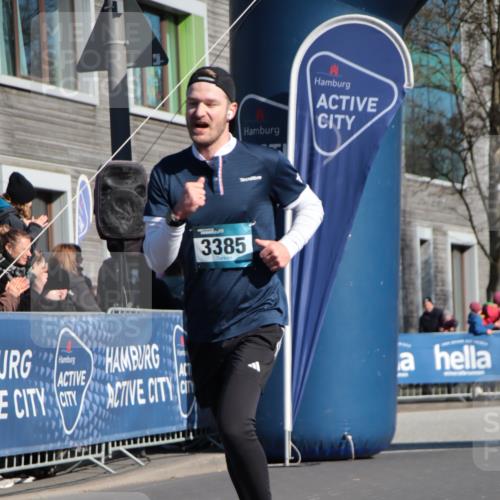 06.04.2025 - 44. Internationalen Wilhelmsburger Insellauf A. Gomolzig http://msf.ph/oto/7578457 06.04.2025 10:28:05 Ziel 3385 meine-sportfotos.de
