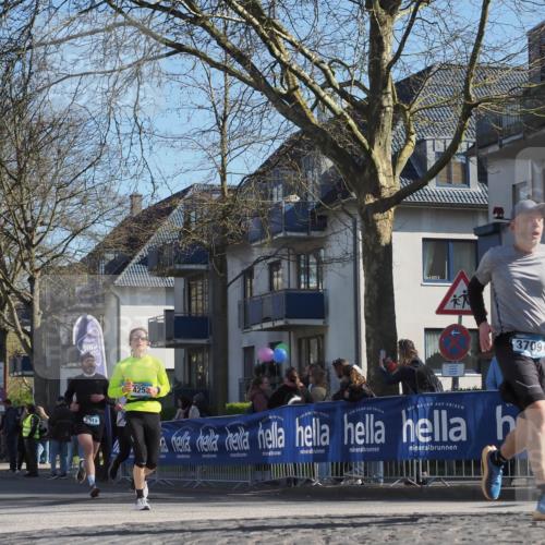 06.04.2025 - 44. Internationalen Wilhelmsburger Insellauf Luisa Fischer http://msf.ph/oto/7578560 06.04.2025 10:39:04 Ziel 3915, 4252, 3709, 3350 meine-sportfotos.de