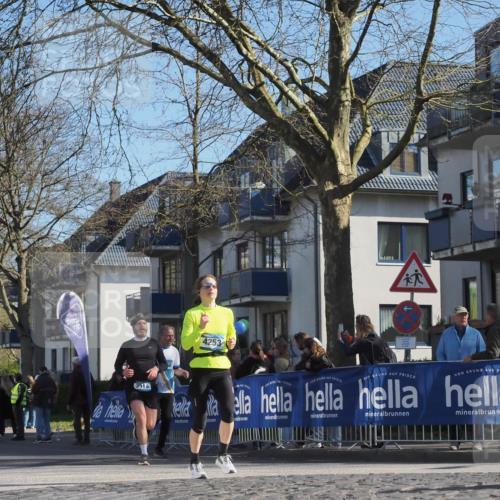 06.04.2025 - 44. Internationalen Wilhelmsburger Insellauf Luisa Fischer http://msf.ph/oto/7578619 06.04.2025 10:39:04 Ziel 4253, 3915 meine-sportfotos.de