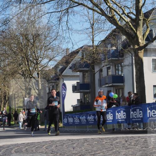 06.04.2025 - 44. Internationalen Wilhelmsburger Insellauf Luisa Fischer http://msf.ph/oto/7578663 06.04.2025 10:43:54 Ziel 3959, 772, 4084 meine-sportfotos.de