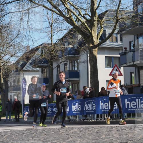 06.04.2025 - 44. Internationalen Wilhelmsburger Insellauf Luisa Fischer http://msf.ph/oto/7578739 06.04.2025 10:43:55 Ziel 59, 4397, 3772, 4084 meine-sportfotos.de