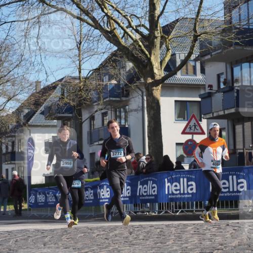 06.04.2025 - 44. Internationalen Wilhelmsburger Insellauf Luisa Fischer http://msf.ph/oto/7578752 06.04.2025 10:43:56 Ziel 3959, 3772, 4397, 4084 meine-sportfotos.de
