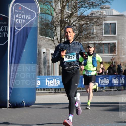 06.04.2025 - 44. Internationalen Wilhelmsburger Insellauf A. Gomolzig http://msf.ph/oto/7578834 06.04.2025 10:27:08 Ziel 3343, 3486, 3516, 3610, 4203, 4259, 5032 meine-sportfotos.de