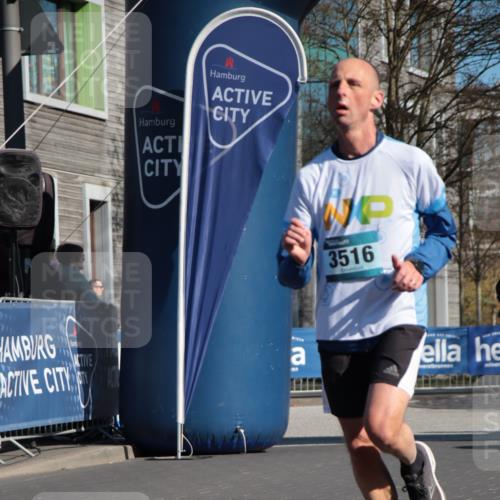 06.04.2025 - 44. Internationalen Wilhelmsburger Insellauf A. Gomolzig http://msf.ph/oto/7578842 06.04.2025 10:27:06 Ziel 3343, 3486, 3516, 3610, 4073, 4203, 4388, 5032 meine-sportfotos.de
