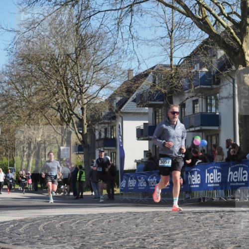 06.04.2025 - 44. Internationalen Wilhelmsburger Insellauf Luisa Fischer http://msf.ph/oto/7578952 06.04.2025 10:44:05 Ziel 4429, 3489, 3057 meine-sportfotos.de
