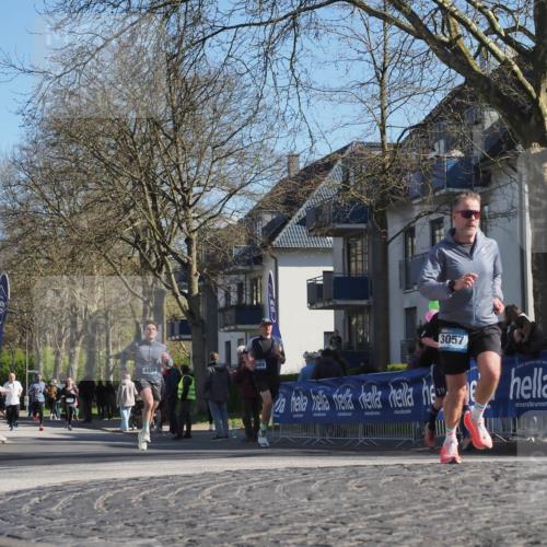 06.04.2025 - 44. Internationalen Wilhelmsburger Insellauf Luisa Fischer http://msf.ph/oto/7578981 06.04.2025 10:44:05 Ziel 4429, 3489, 3057 meine-sportfotos.de