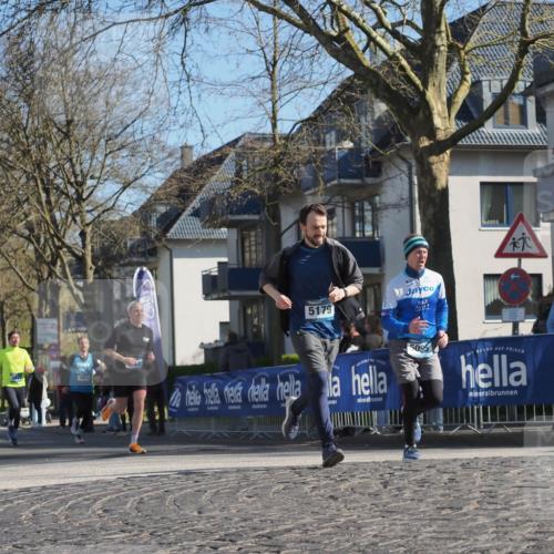 06.04.2025 - 44. Internationalen Wilhelmsburger Insellauf Luisa Fischer http://msf.ph/oto/7579078 06.04.2025 10:39:23 Ziel 3833, 3418, 5179, 5095 meine-sportfotos.de