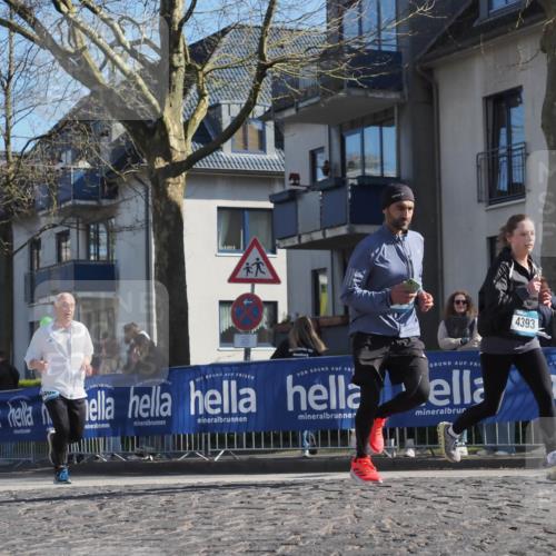 06.04.2025 - 44. Internationalen Wilhelmsburger Insellauf Luisa Fischer http://msf.ph/oto/7579184 06.04.2025 10:44:16 Ziel 4393 meine-sportfotos.de