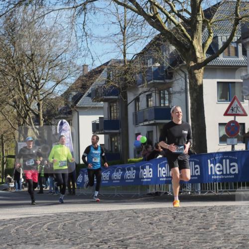06.04.2025 - 44. Internationalen Wilhelmsburger Insellauf Luisa Fischer http://msf.ph/oto/7579243 06.04.2025 10:39:25 Ziel 3418, 3417, 3833, 801 meine-sportfotos.de