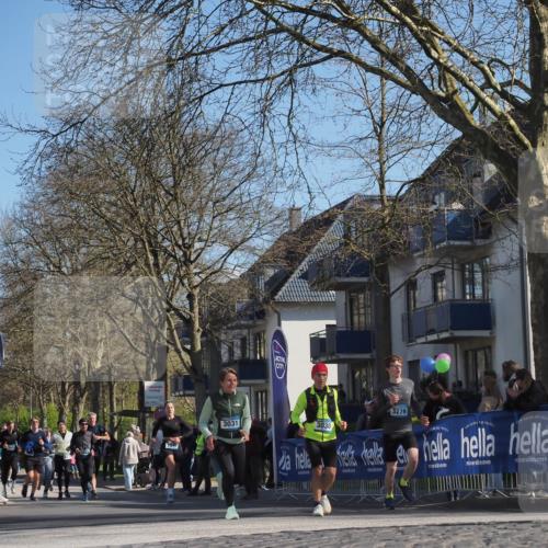 06.04.2025 - 44. Internationalen Wilhelmsburger Insellauf Luisa Fischer http://msf.ph/oto/7579321 06.04.2025 10:44:20 Ziel 3031, 3279, 3030, 4549 meine-sportfotos.de