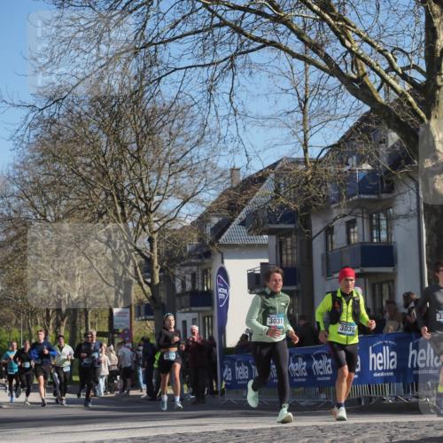 06.04.2025 - 44. Internationalen Wilhelmsburger Insellauf Luisa Fischer http://msf.ph/oto/7579366 06.04.2025 10:44:21 Ziel 3518, 3031, 3030, 3279 meine-sportfotos.de